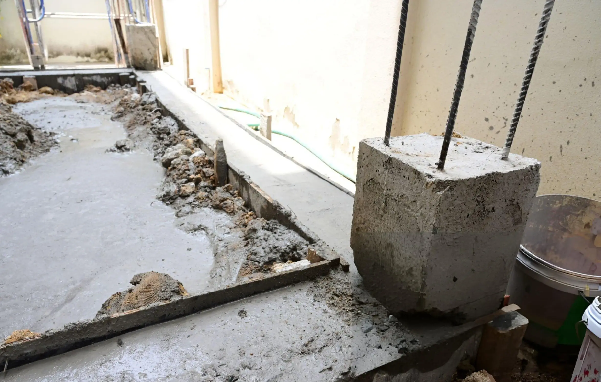 Foundation Repair in S Hillsborough Ave