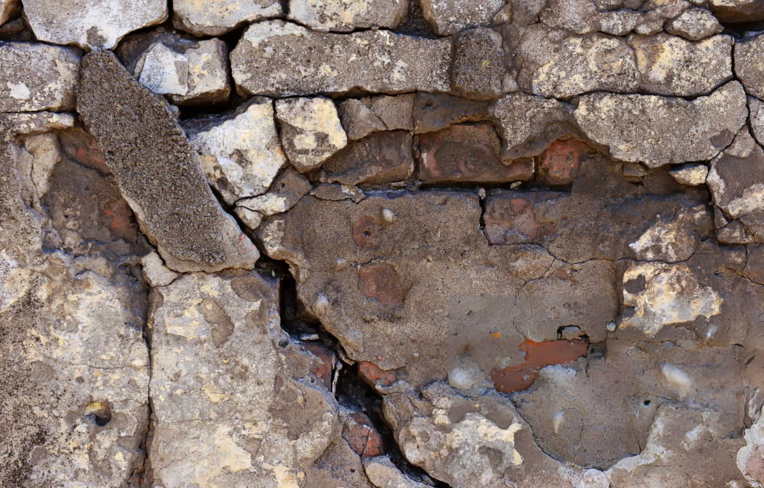 Cracked Wall / Structural Repair Services in Crescent City
