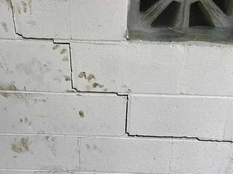Cracked Wall / Structural Repair Services in Crescent City